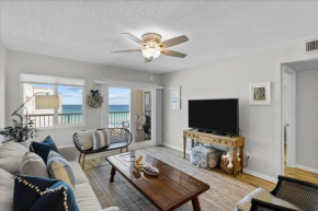 Holiday Surf and Racquet Unit 611